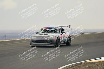 media/Jan-26-2025-CalClub SCCA (Sun) [[cfcea7df88]]/Group 5/Race/